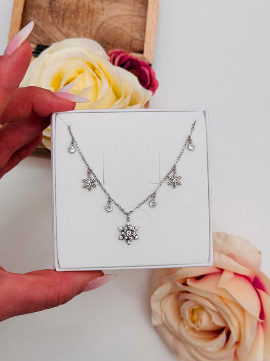 SNOWFLAKE NECKLACE