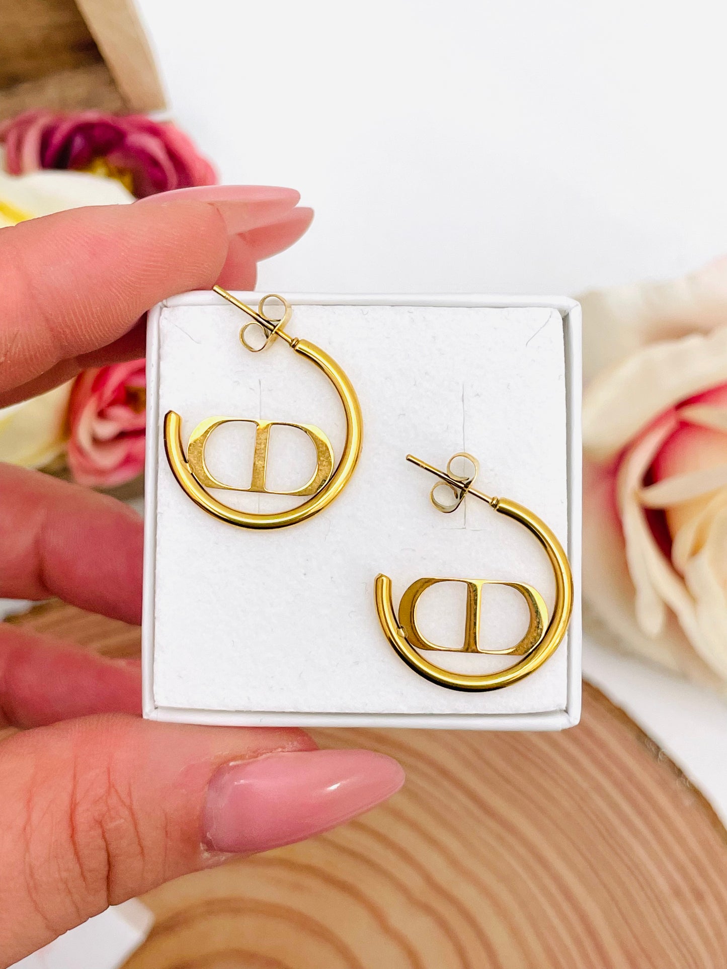 CIRCLE D. EARRINGS