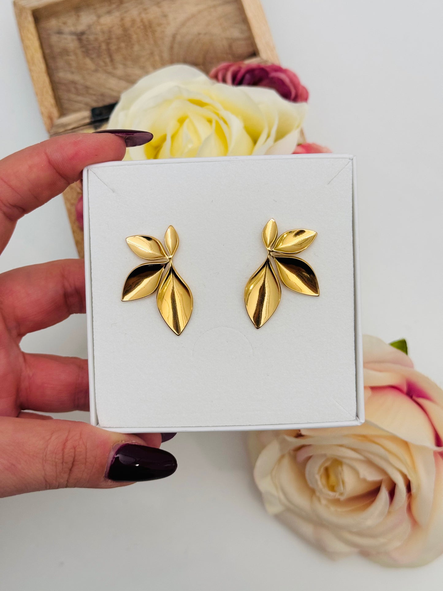 LEAF EARRINGS