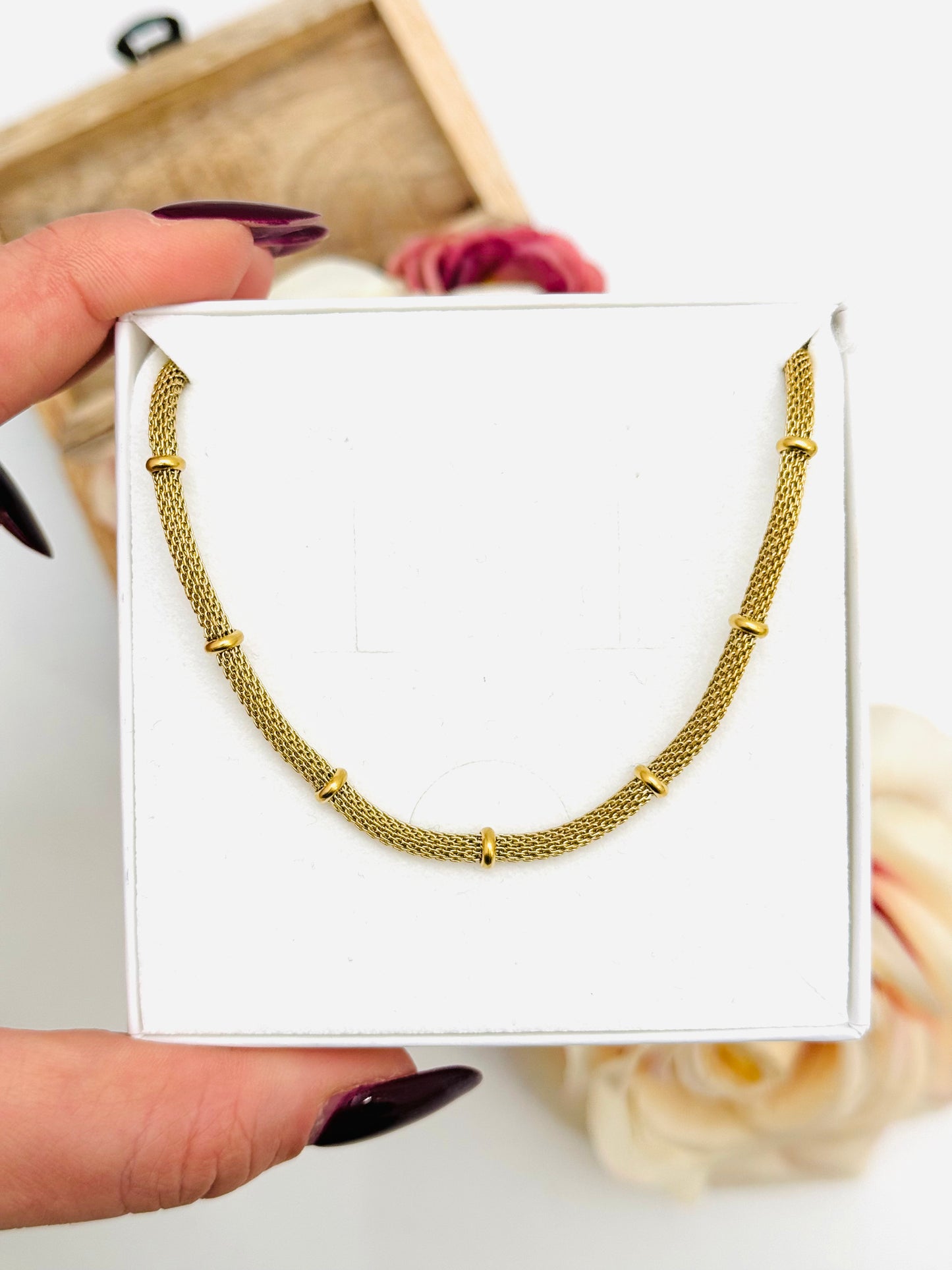 SLIM TUBULAR NECKLACE