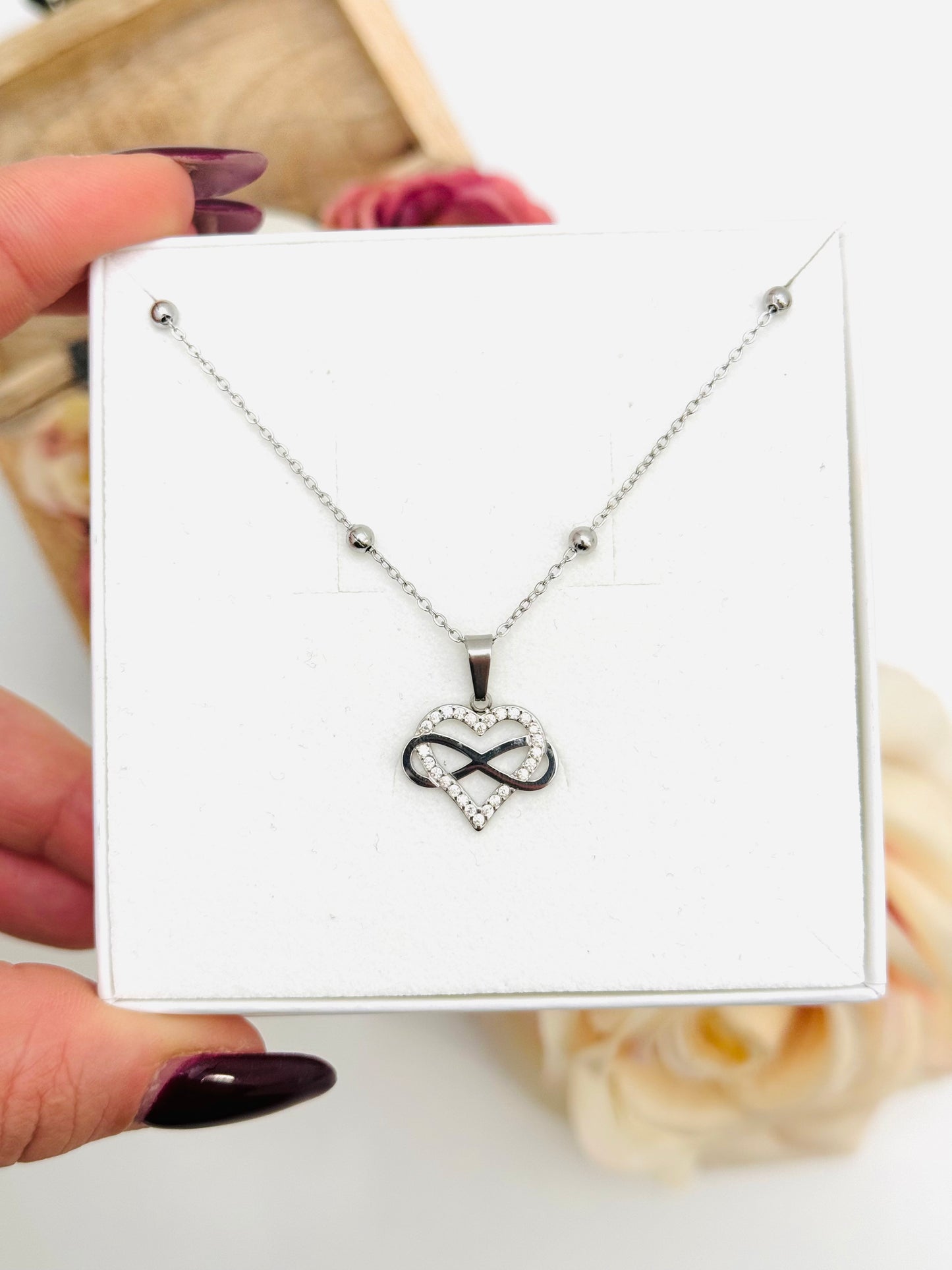 INFINITY HEART NECKLACE