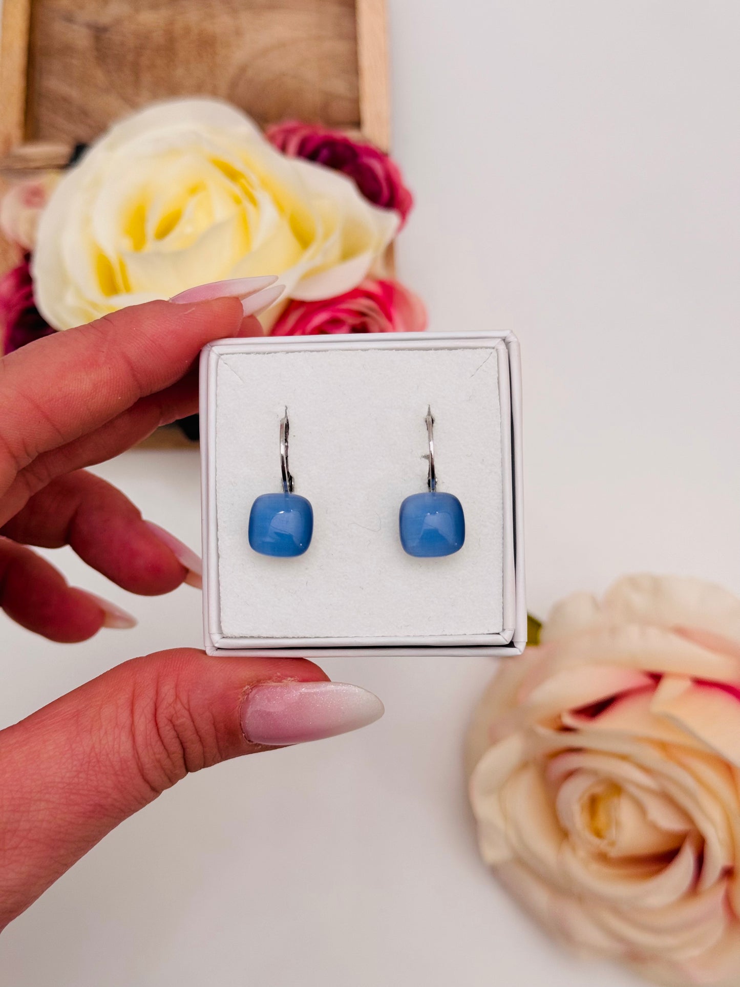 KNOB EARRINGS