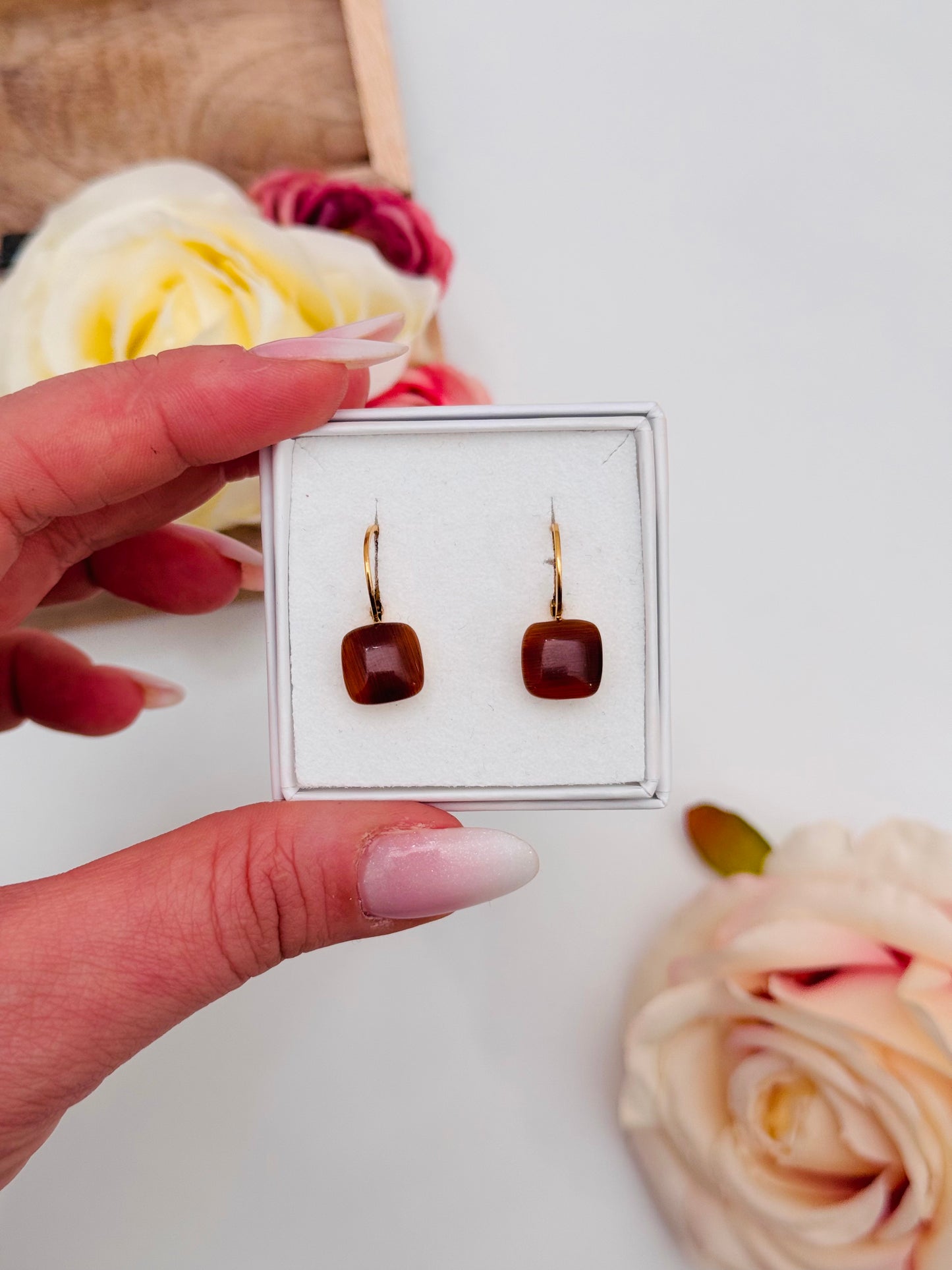 KNOB EARRINGS