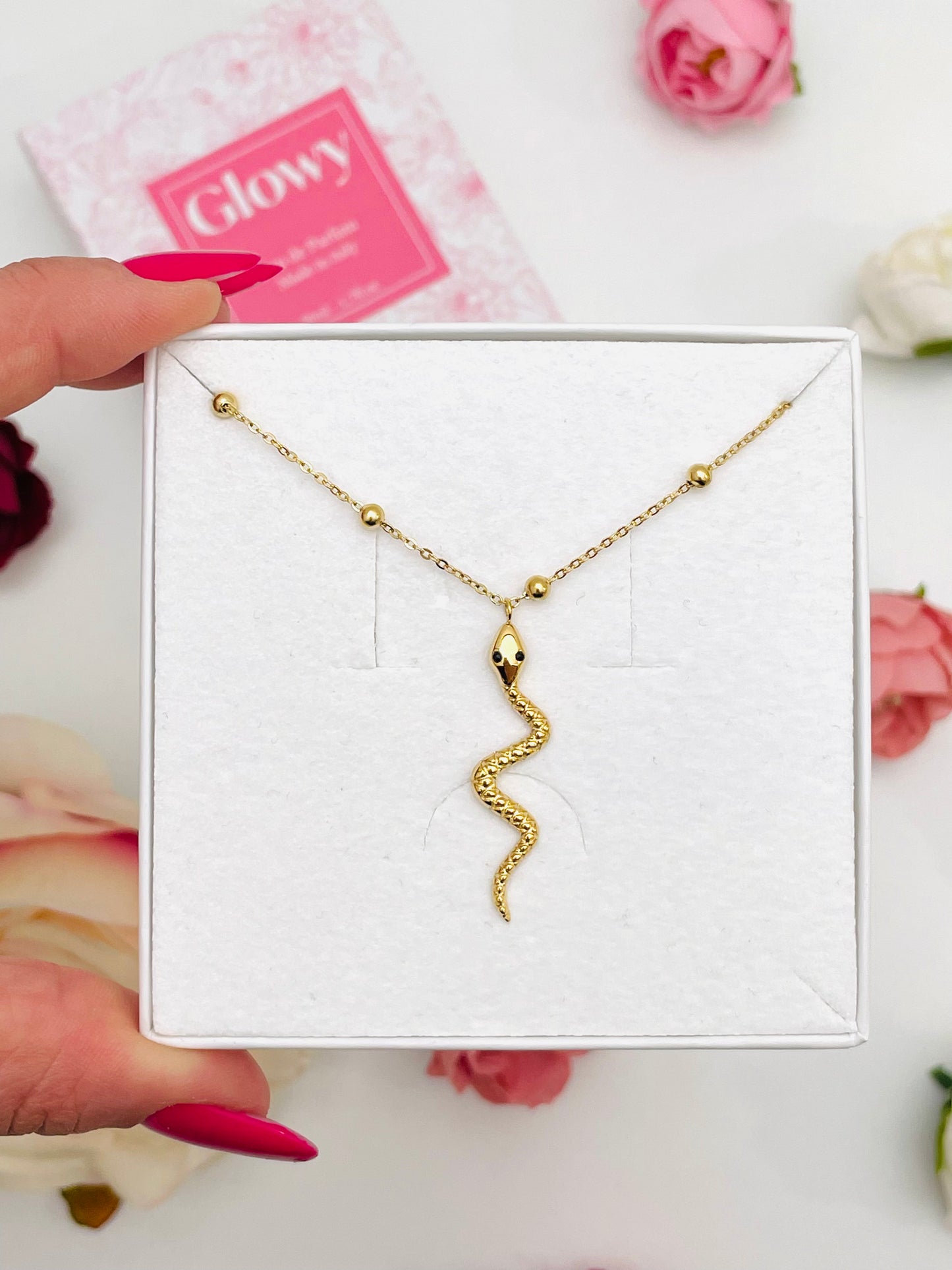 SNAKE NECKLACE