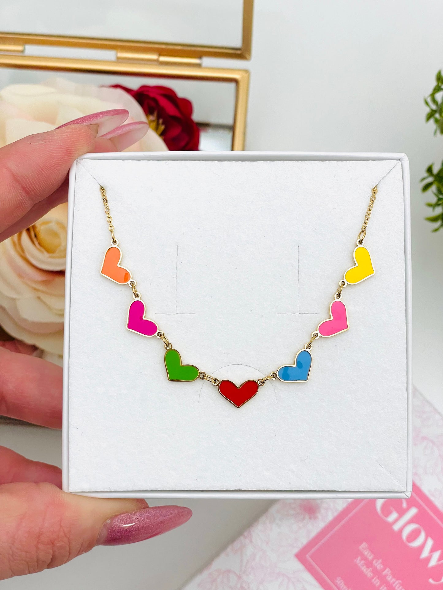 RAINBOW HEATRS NECKLACE