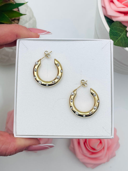 BOLD PEARL HOOP EARRINGS