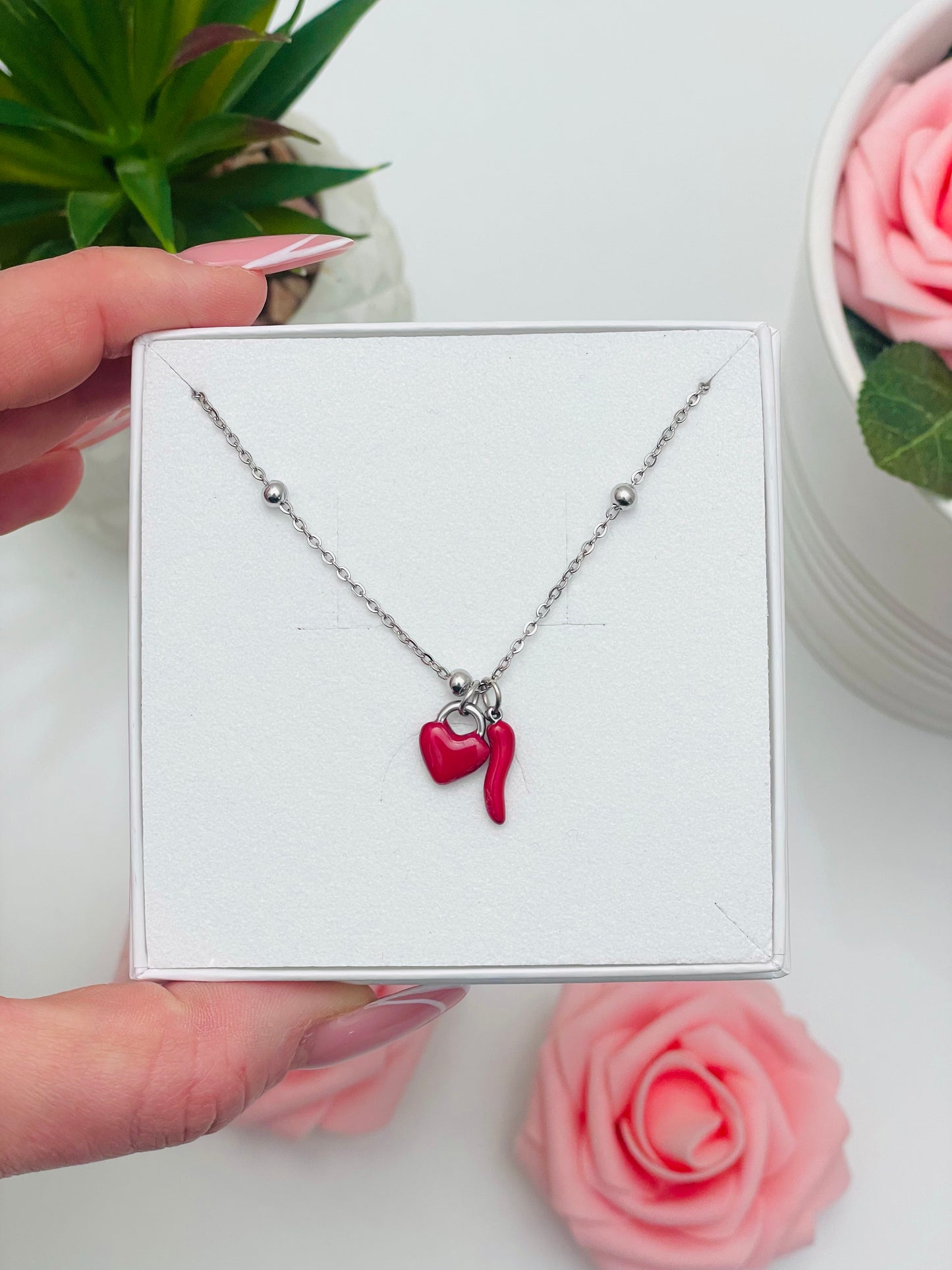 HEART CORNET NECKLACE