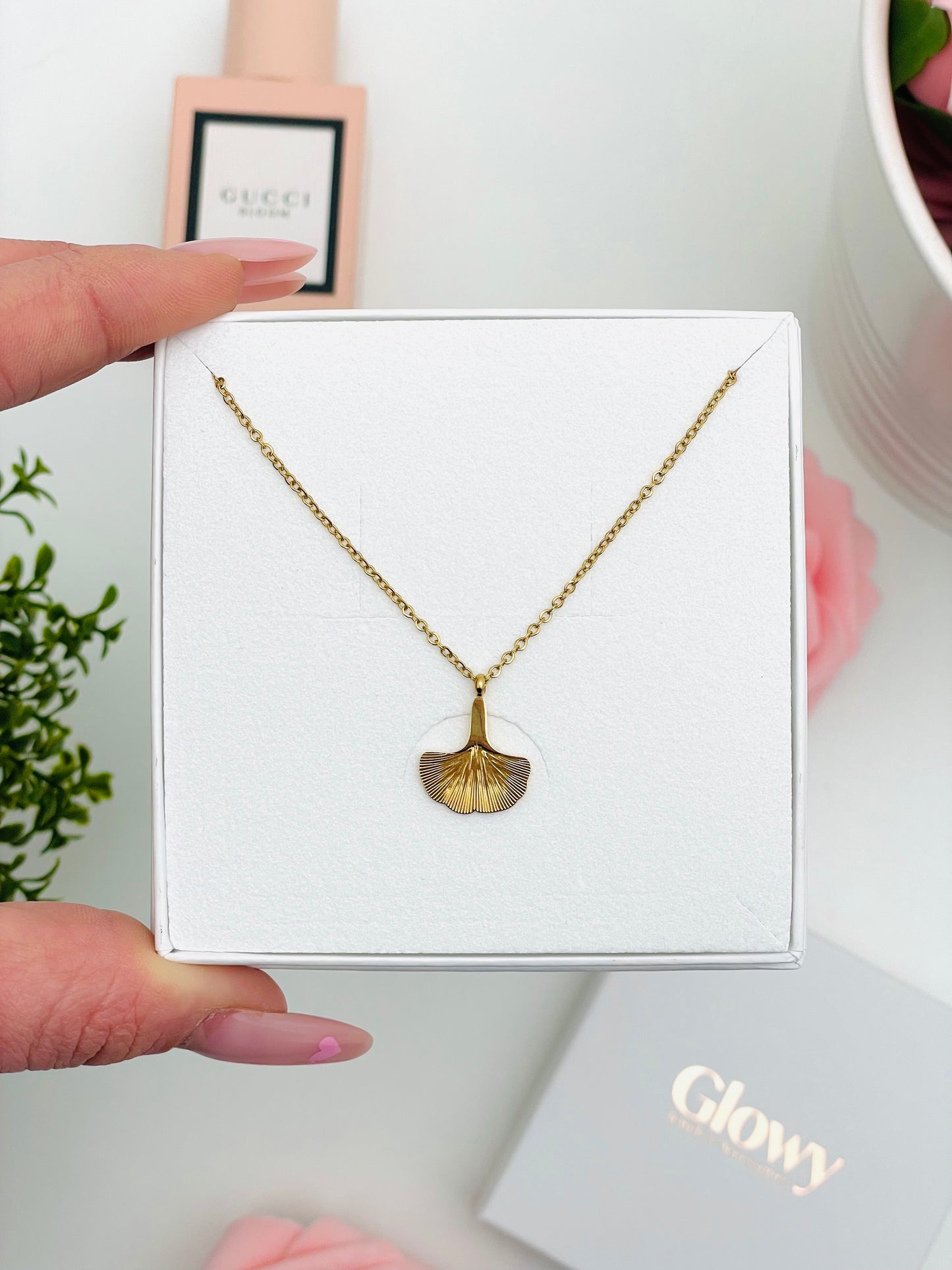 GINKGO NECKLACE