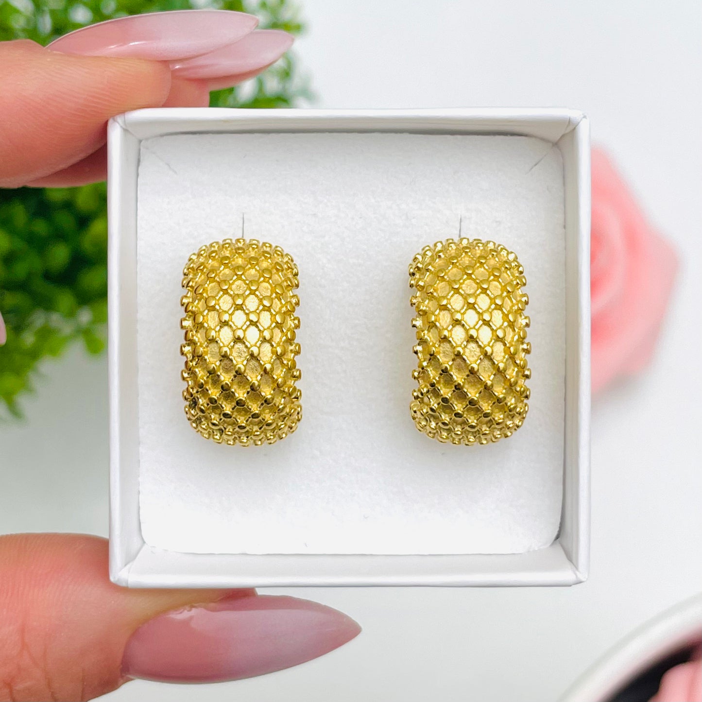 VINTAGE DOTTED EARRINGS