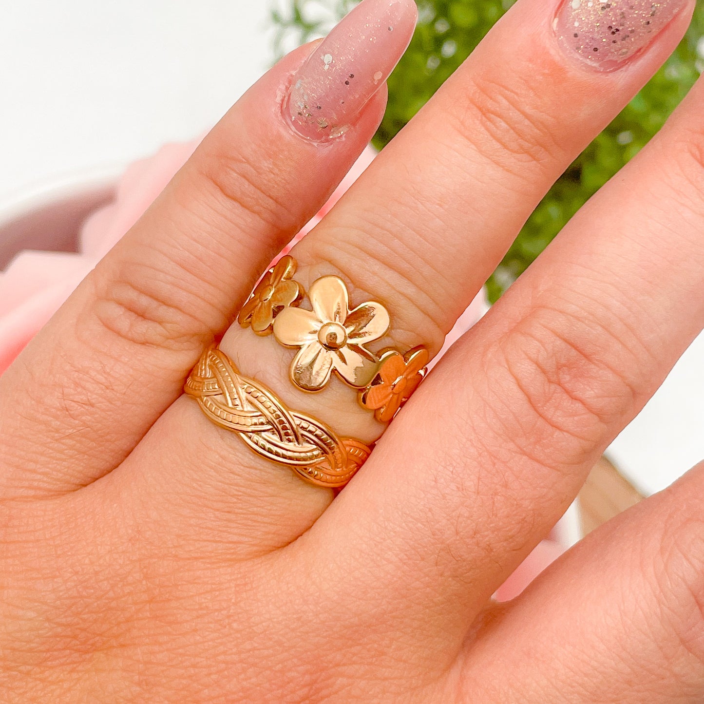 SET OF FLOWERS+BRAID RINGS