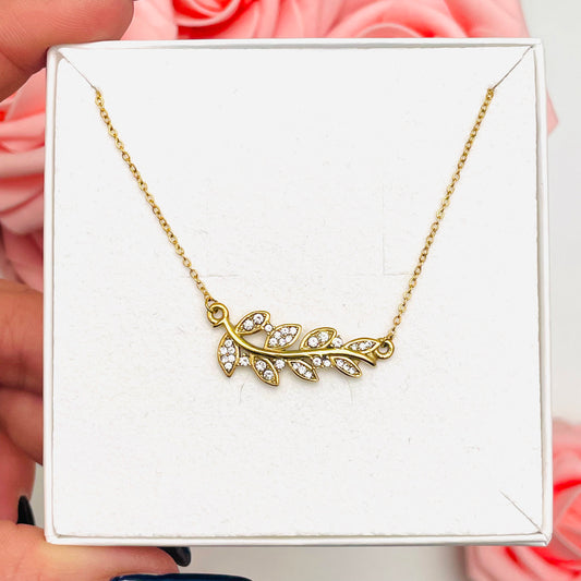 ZIRCONIA LEAF NECKLACE